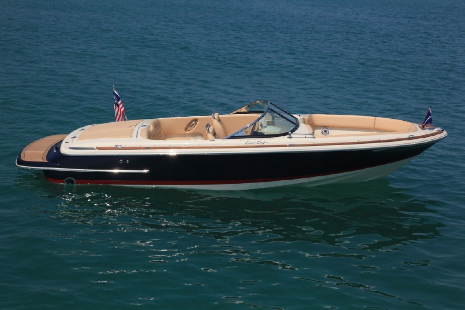 CHRIS CRAFT LOUNCH 22